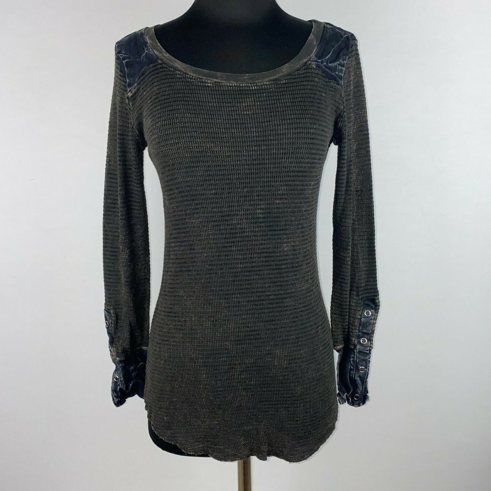 Able S Textured Top Long Sleeve Snap Button Cuffs